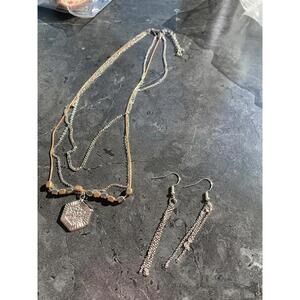 Fashion Jewelry Perfect to Gift or Keep Fast Shipping